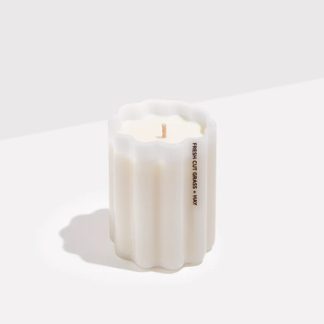 Fazeek Fresh Cut Grass and Hay Wave Candle